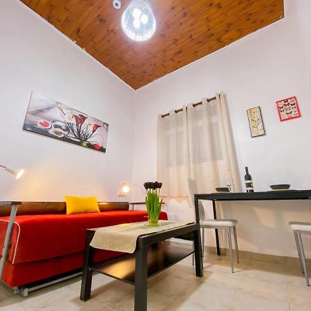Old Town Guest House Беэр-Шева Экстерьер фото