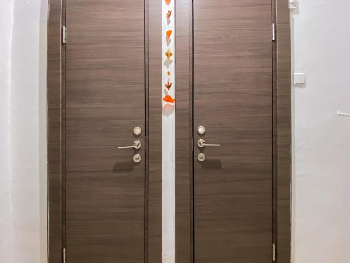 Old Town Guest House Беэр-Шева Экстерьер фото